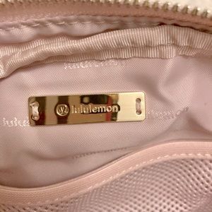 Lululemon bag